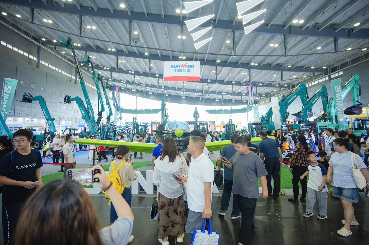 2025 CICEE | 圆满收官!UED在线官网网页版(中国)唯一官方网站智能展区亮点精彩回顾