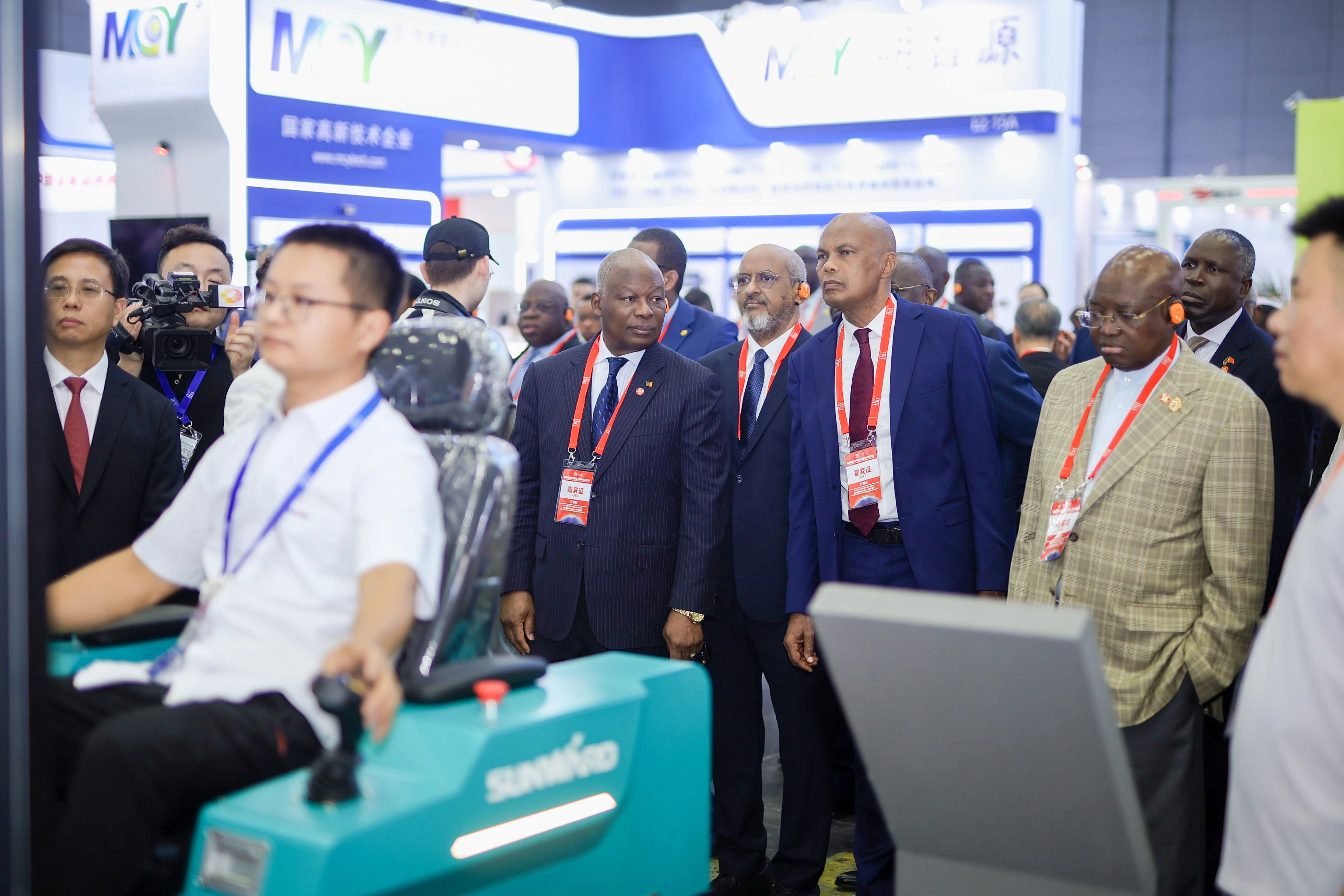 2025 CICEE | 圆满收官!UED在线官网网页版(中国)唯一官方网站智能展区亮点精彩回顾