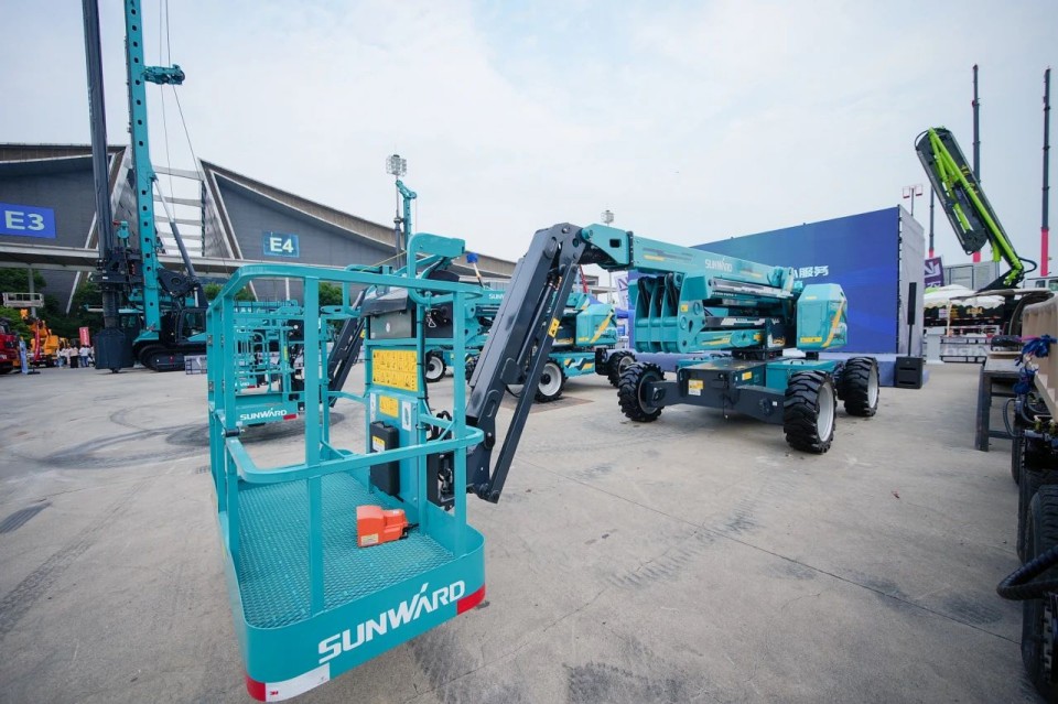 2025 CICEE | 圆满收官!UED在线官网网页版(中国)唯一官方网站智能展区亮点精彩回顾