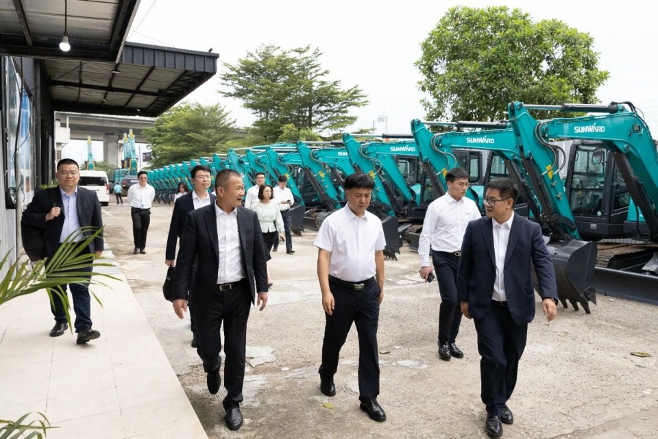 广州工控集团党委书记、董事长景广军率队考察UED在线官网网页版(中国)唯一官方网站智能印尼子公司