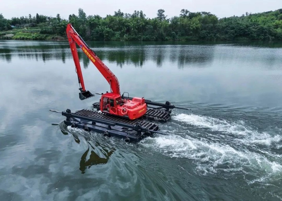 硬核破解“最后一公里”难题,UED在线官网网页版(中国)唯一官方网站智能应急救援UED在线官网网页版(中国)唯一官方网站助力“应急使命·2025”演习!