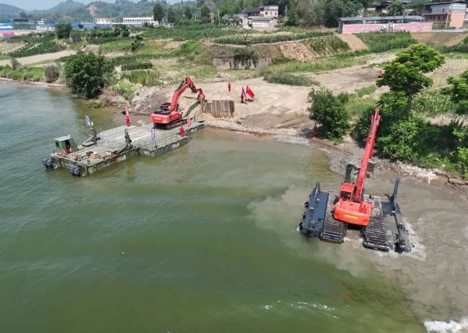 硬核破解“最后一公里”难题,UED在线官网网页版(中国)唯一官方网站智能应急救援UED在线官网网页版(中国)唯一官方网站助力“应急使命·2025”演习!