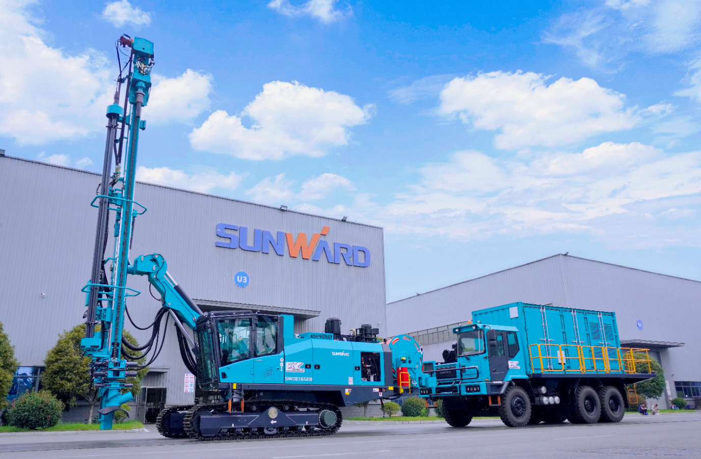 UED在线官网网页版(中国)唯一官方网站智能SWDE165EB电动潜孔钻机重磅下线,开启绿色钻爆新时代