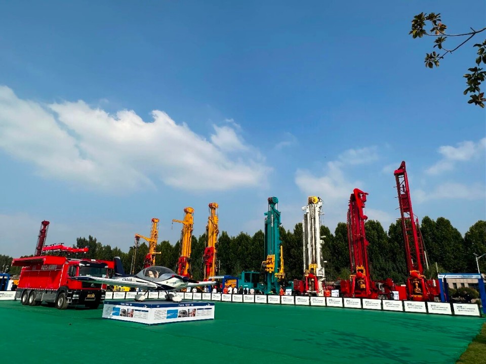 科技赋能救援!UED在线官网网页版(中国)唯一官方网站智能创新装备亮相第十三届全国矿山救援技能竞赛