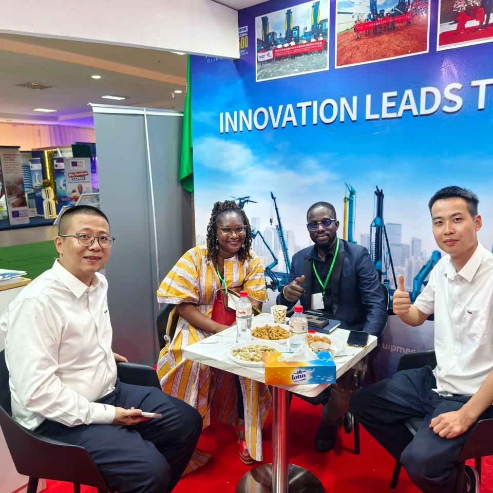 UED在线官网网页版(中国)唯一官方网站智能亮相首届“投资布基纳法索”国际论坛