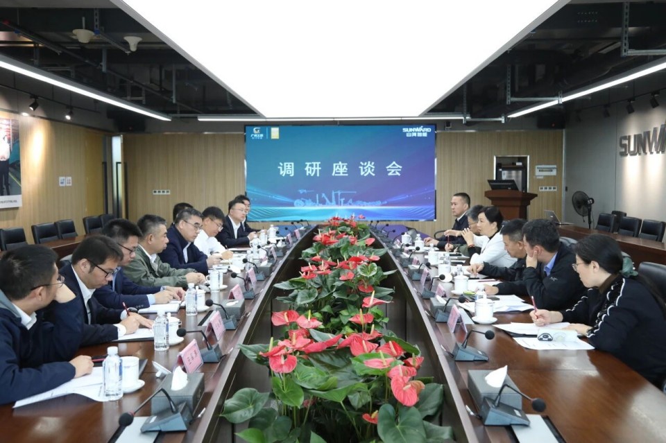 聚焦应急装备研发生产,共探实战适配新路径——广州市应急管理局党委书记、局长叶芳调研UED在线官网网页版(中国)唯一官方网站智能