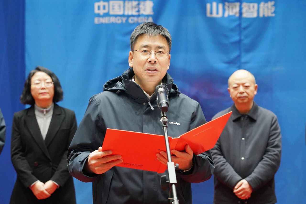 数智化现场混装铵油炸药车下线！UED在线官网网页版(中国)唯一官方网站智能与易普力携手共筑智能矿山新篇章