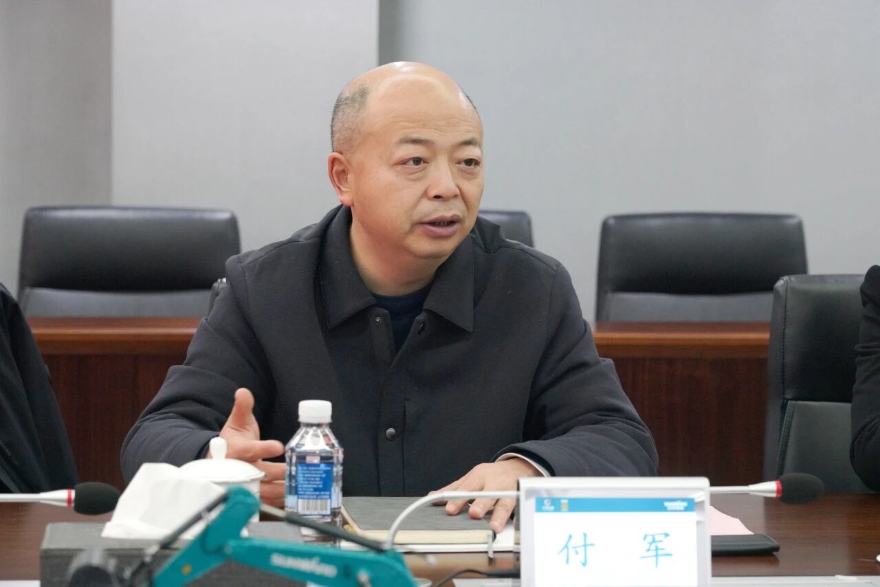 数智化现场混装铵油炸药车下线！UED在线官网网页版(中国)唯一官方网站智能与易普力携手共筑智能矿山新篇章