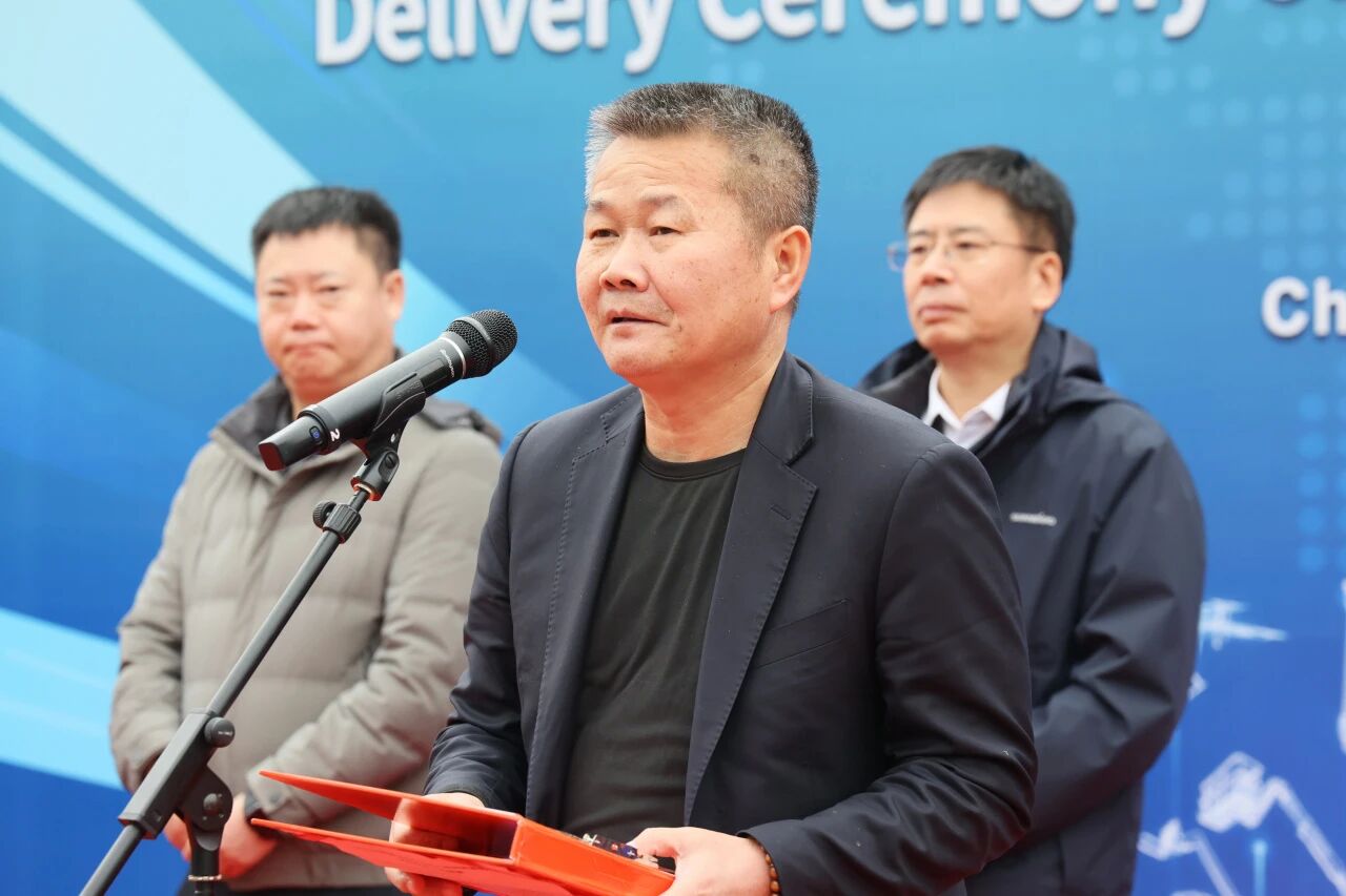UED在线官网网页版(中国)唯一官方网站智能SWE700FE电动挖掘机成功交付，助力打造绿色智慧矿山
