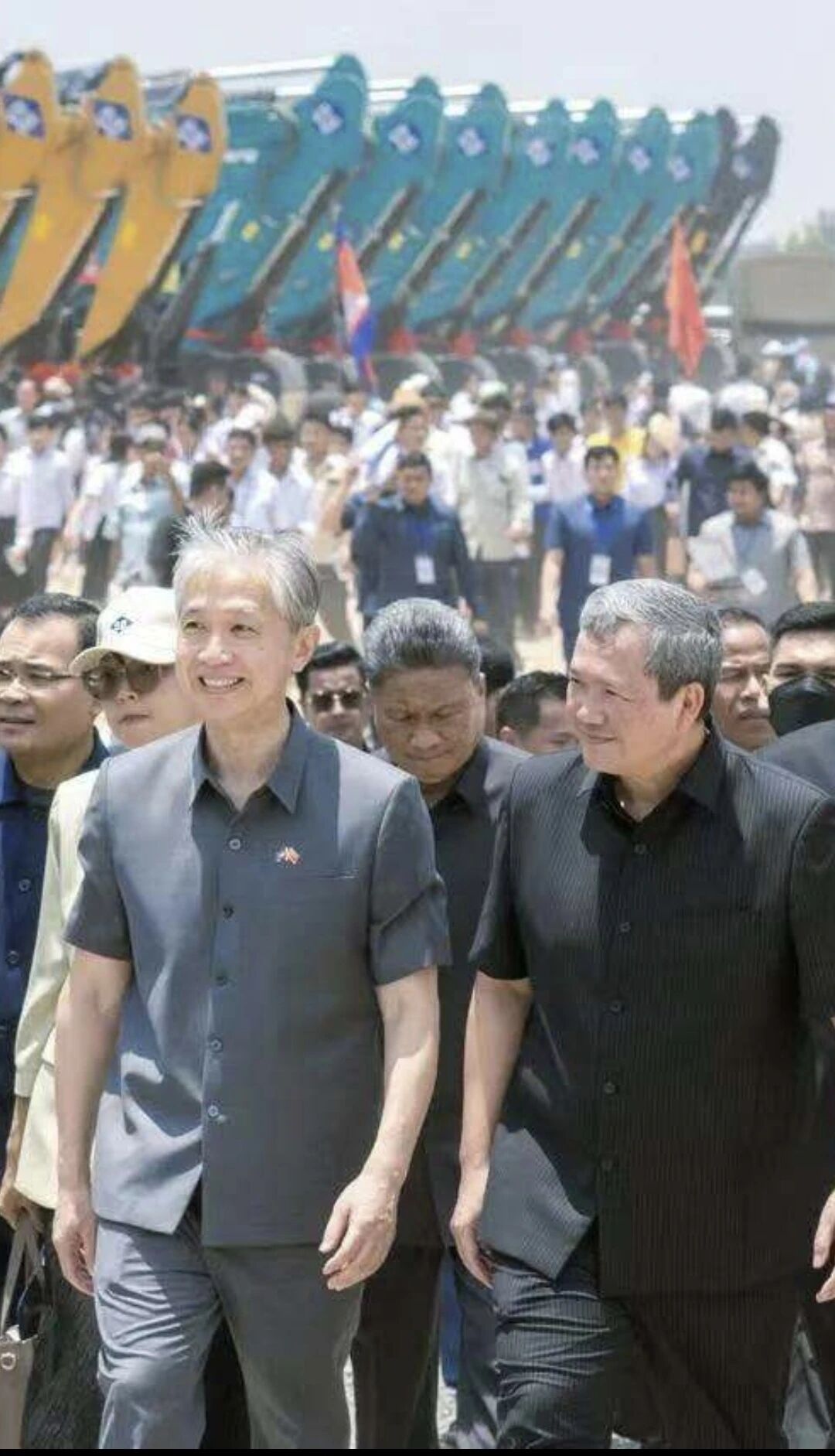 共建“一带一路”：UED在线官网网页版(中国)唯一官方网站智能挖掘机助力柬埔寨水利大动脉建设