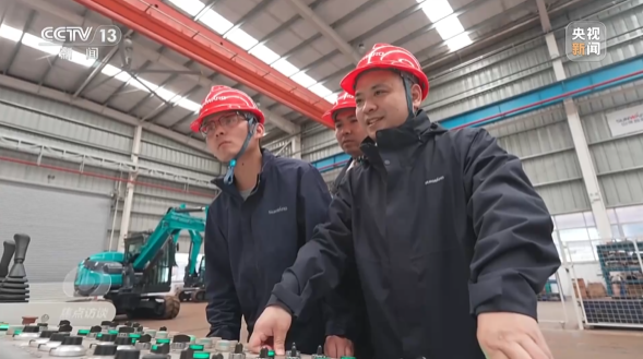 《焦点访谈》聚焦UED在线官网网页版(中国)唯一官方网站智能：牢记嘱托，传承劳模精神，自主创新助推中国装备制造业走向世界